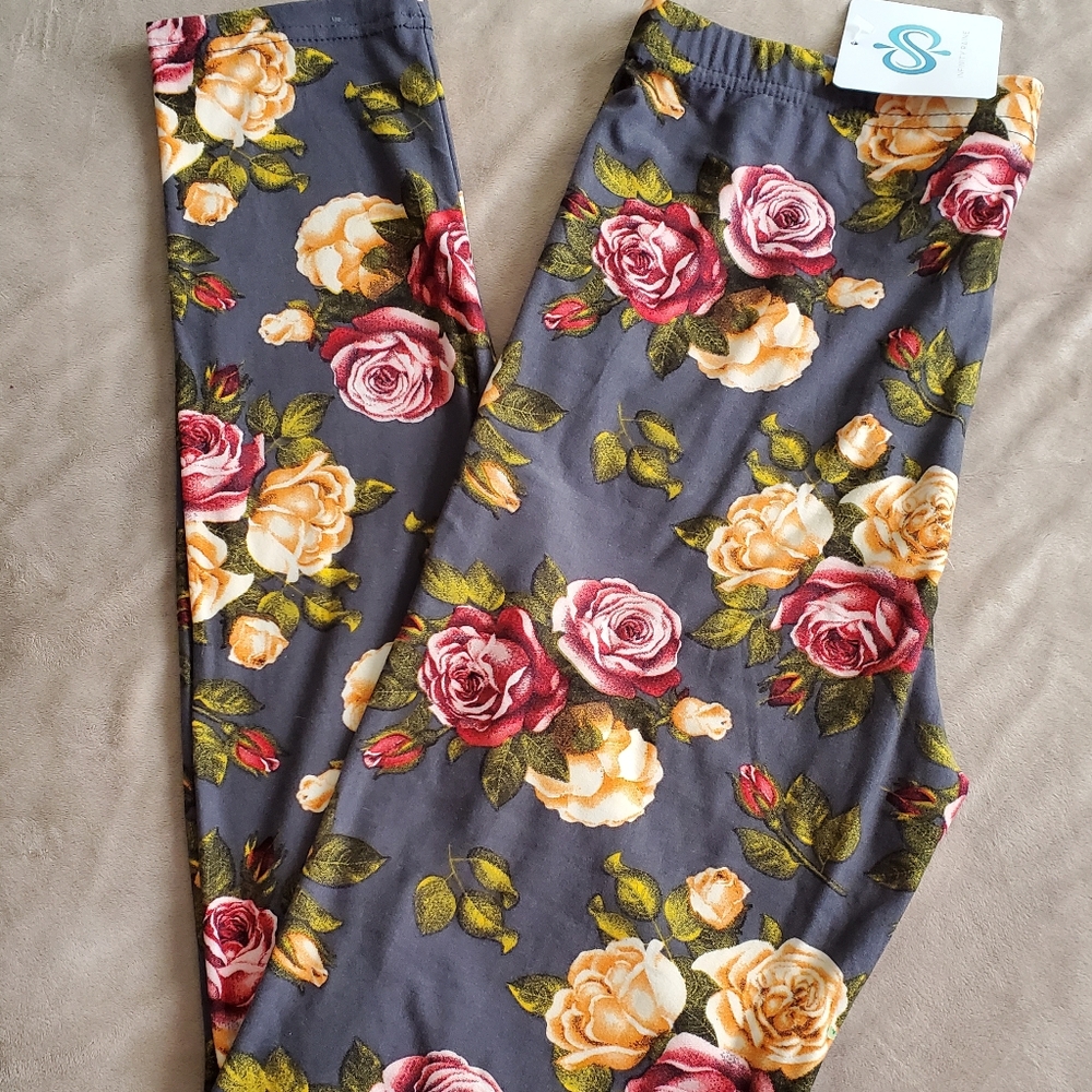 BNWT Floral Leggings